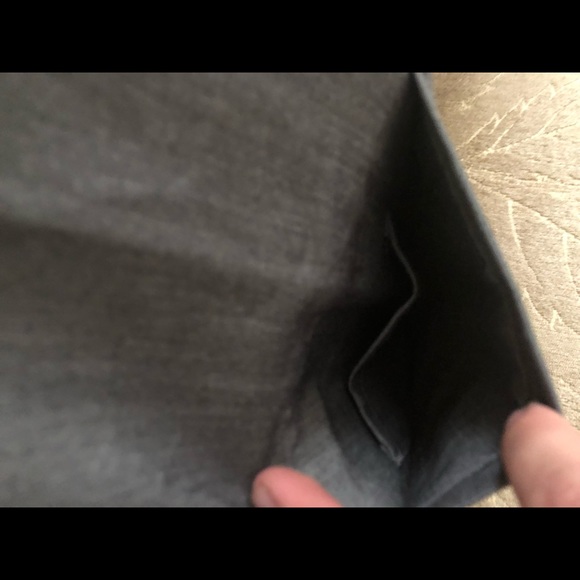 BNWT cashma 3 pocket scrub top - Picture 3 of 4